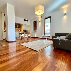 https://apartament-na-marina-mokotow.warsawhotelspoland.com
